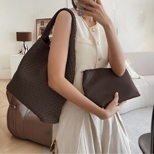 Elegant Dark Brown Woven Shoulder Bag with Matching Pouch